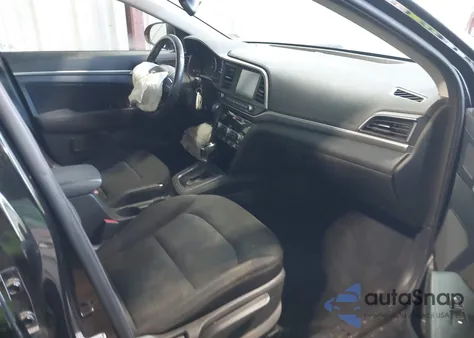 2020 Hyundai Elantra Value Edition z USA, uszkodzony, nr VIN 5NPD84LFXLH520585